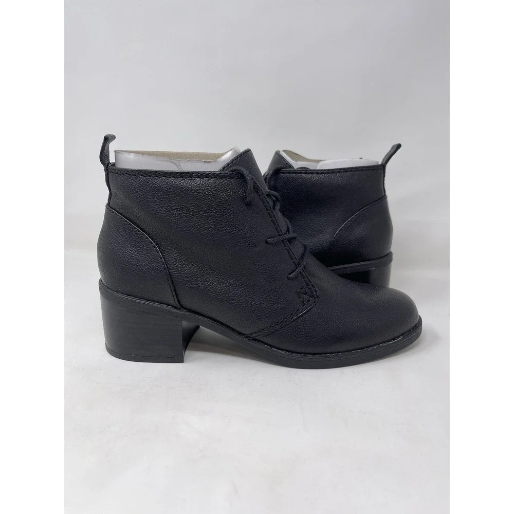 Clarks Nevella Harper Black Leather Ankle Boots Women's Size 8M New Box Defects*